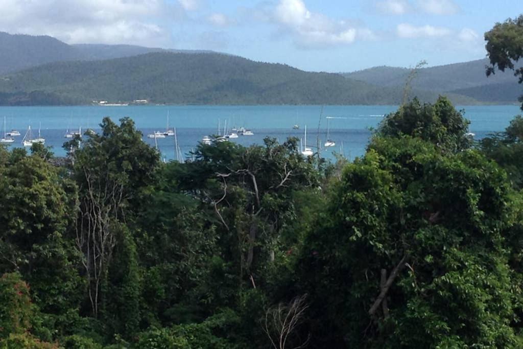 Oceanview Apartment Airlie Beach Exterior photo